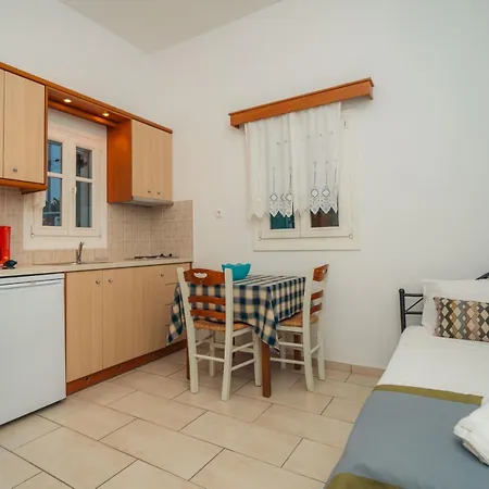 Casa de hóspedes Arhontou 4*