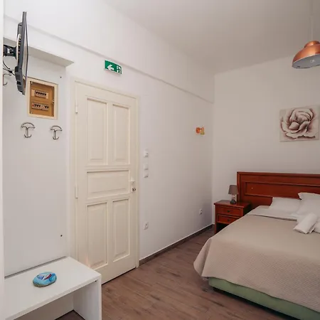 Guest house Arhontou