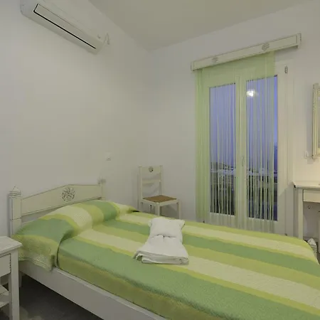 Guest house Arhontou