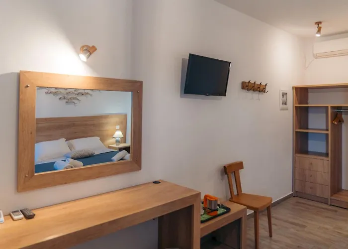 ゲストハウス Arhontou アポロニア