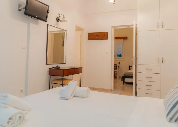 ゲストハウス Arhontou